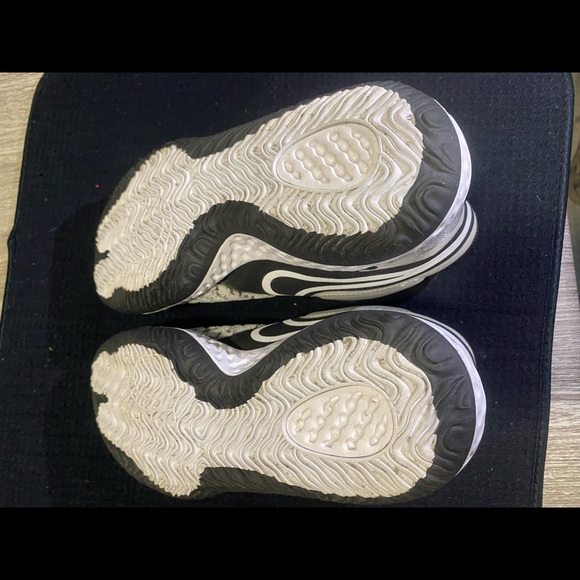 Nike KD Trey 5 VIII EP Basketball shoes - Picture 3 of 5